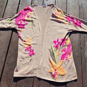 Chicos embroidered cardigan size 2 floral NWOT beautiful